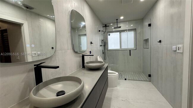 Building Photo - 1035 NW 164th Ave