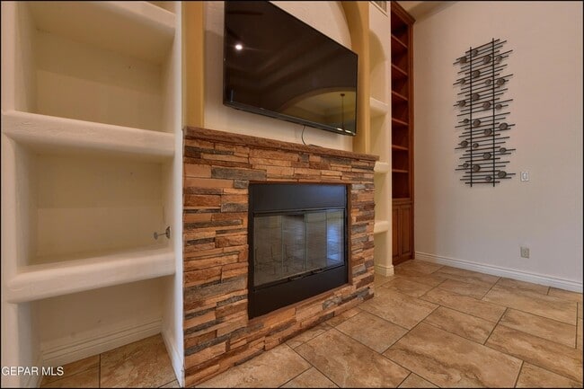 Building Photo - 6304 Franklin Trail Drive