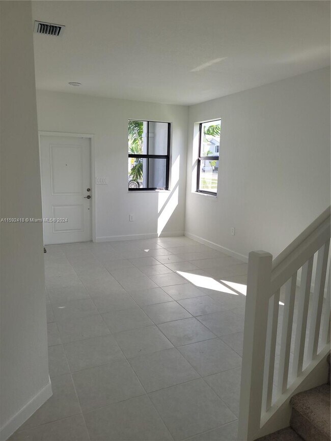 Building Photo - 28672 SW 134th Ct