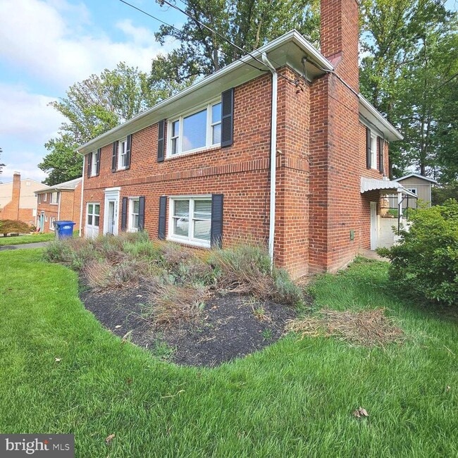 Building Photo - 7204 Camp Alger Ave