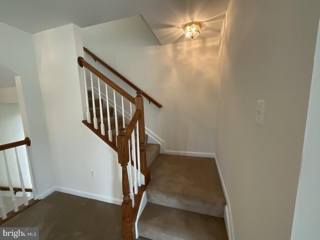 Building Photo - 117 Leather Fern Way