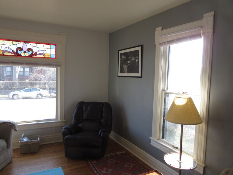 Building Photo - 701 N Randolph St