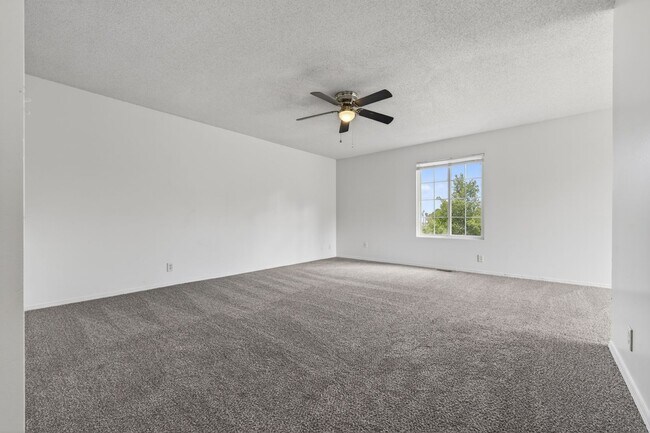 Building Photo - 4329-4337 S Elizabeth