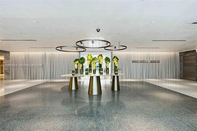 Building Photo - 1395 Brickell Ave