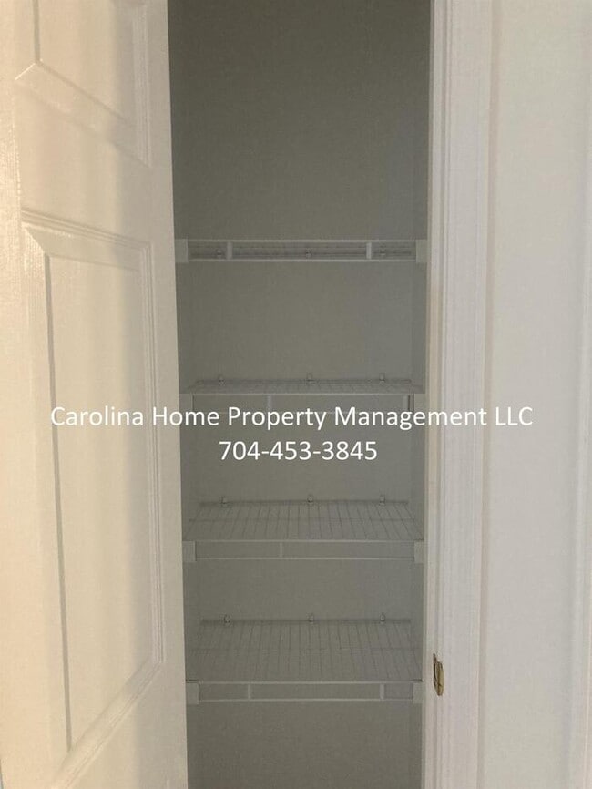 Building Photo - 7487 Pilot Cove Ct
