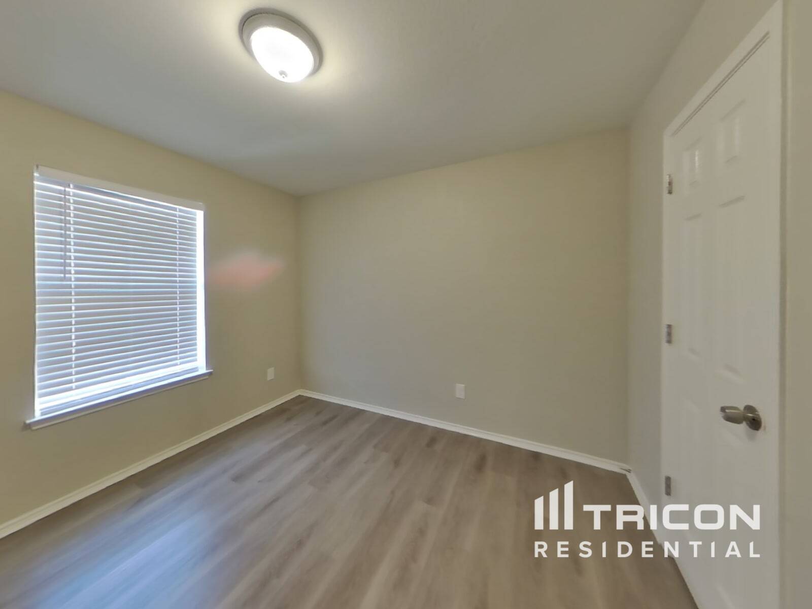 Building Photo - 1505 Nightingale Ct