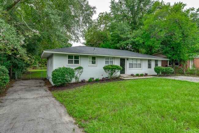 Building Photo - 2108 Leesburg Rd