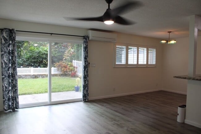 Building Photo - Beautiful 3 Bedroom 2.5 Bath house in Gate...