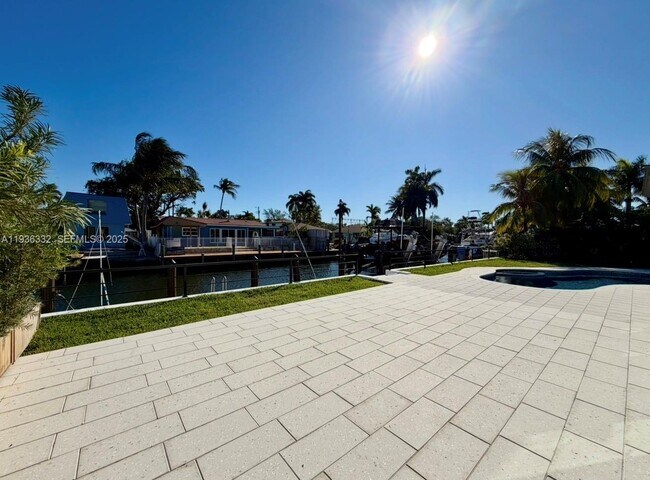 Building Photo - 806 Argonaut Is