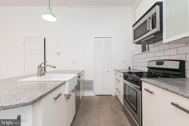 Building Photo - 307 Mosher St