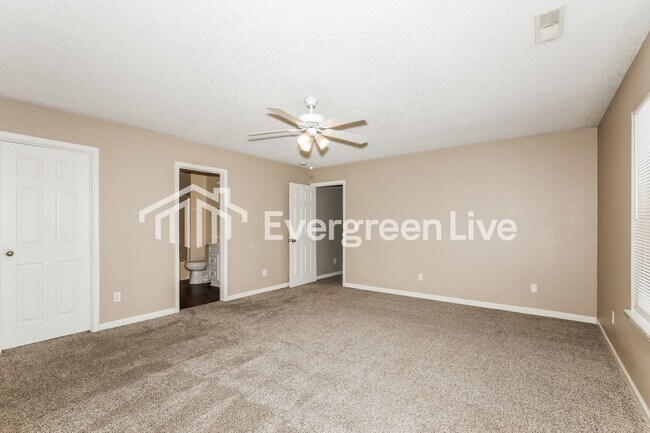 Building Photo - 11359 Shady Hollow Ln