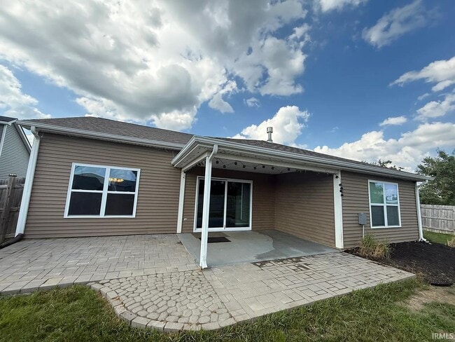Building Photo - 10058 Douglass Rd