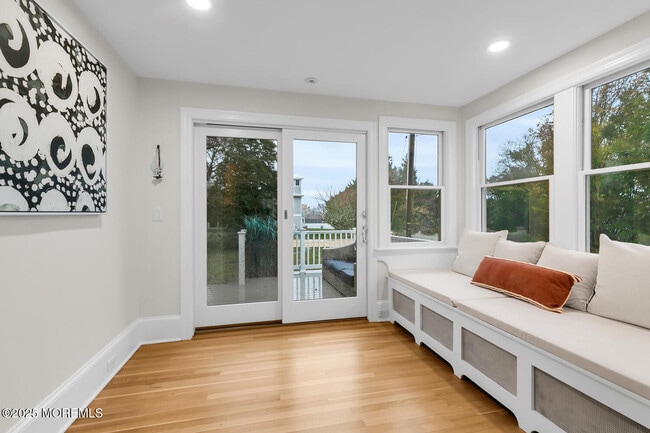 Building Photo - 27 Waterman Ave