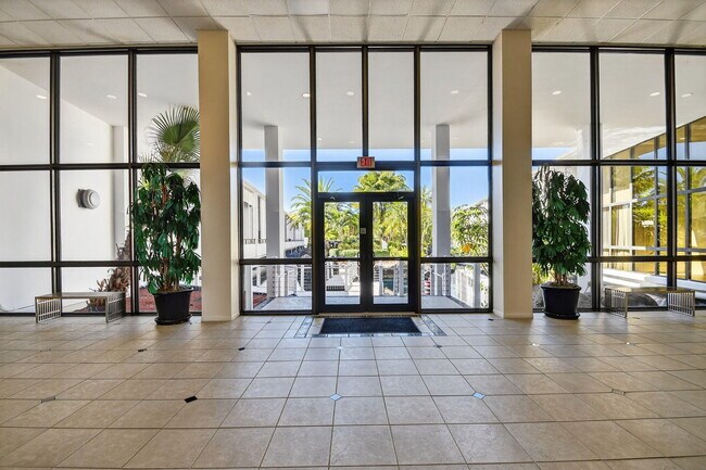 Building Photo - 3589 S Ocean Blvd