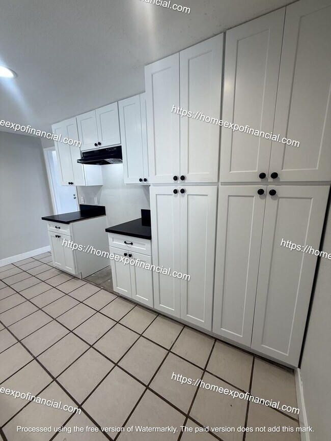 Building Photo - Nice Home For Rent