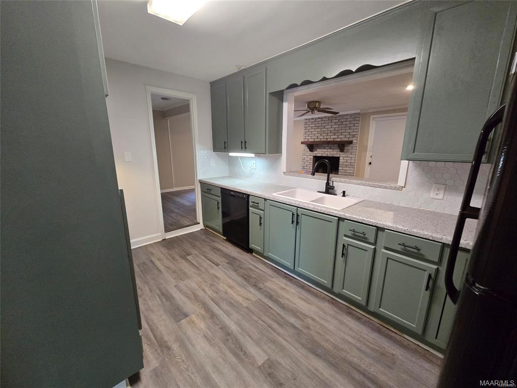 Building Photo - 3744 Honeysuckle Rd