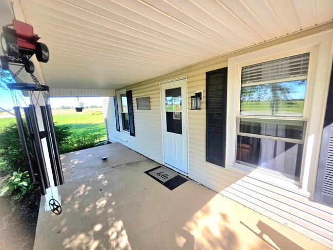 Building Photo - 15250 OH-56