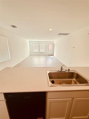 Building Photo - 3041 Tokara St
