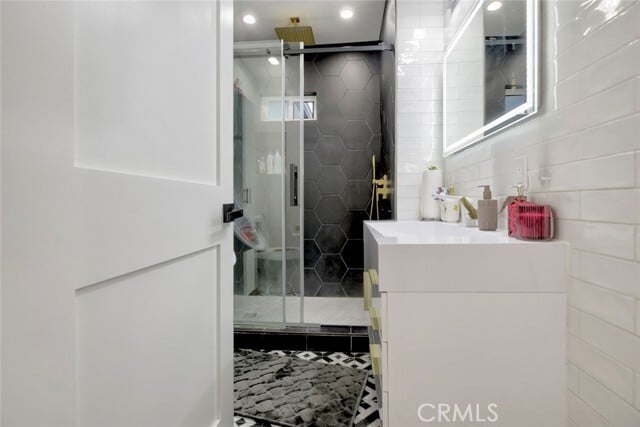 Building Photo - 10263 Strathern St