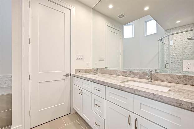 Building Photo - 8930 Spring Knoll Forest Dr