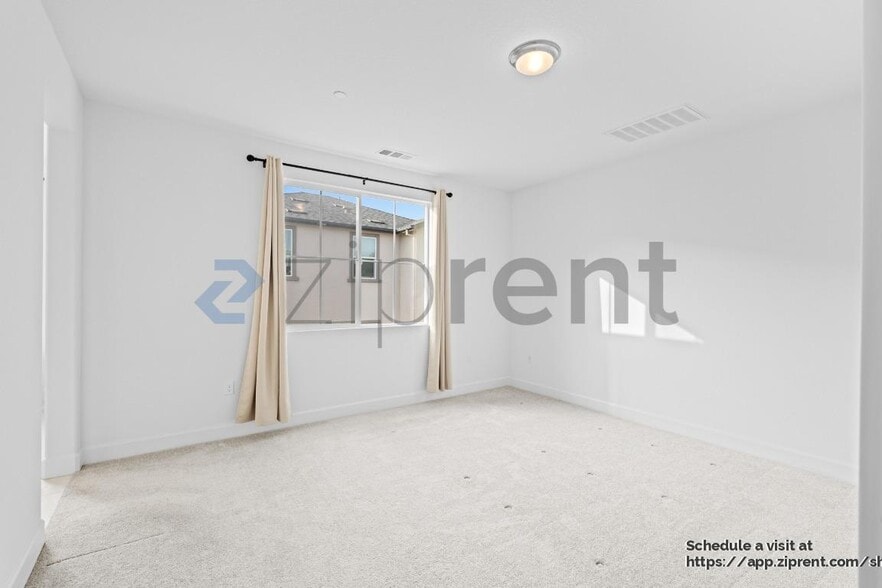 Building Photo - 208 Wellspring Ln