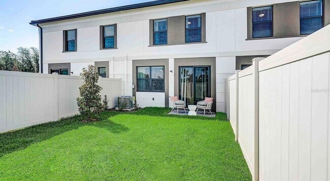 Building Photo - 8044 Gulfstream Ct