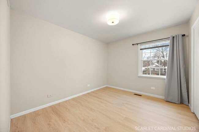 Building Photo - 1N106 Papworth St