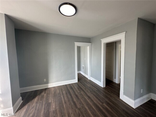 Building Photo - 7705 Sagamore Ave