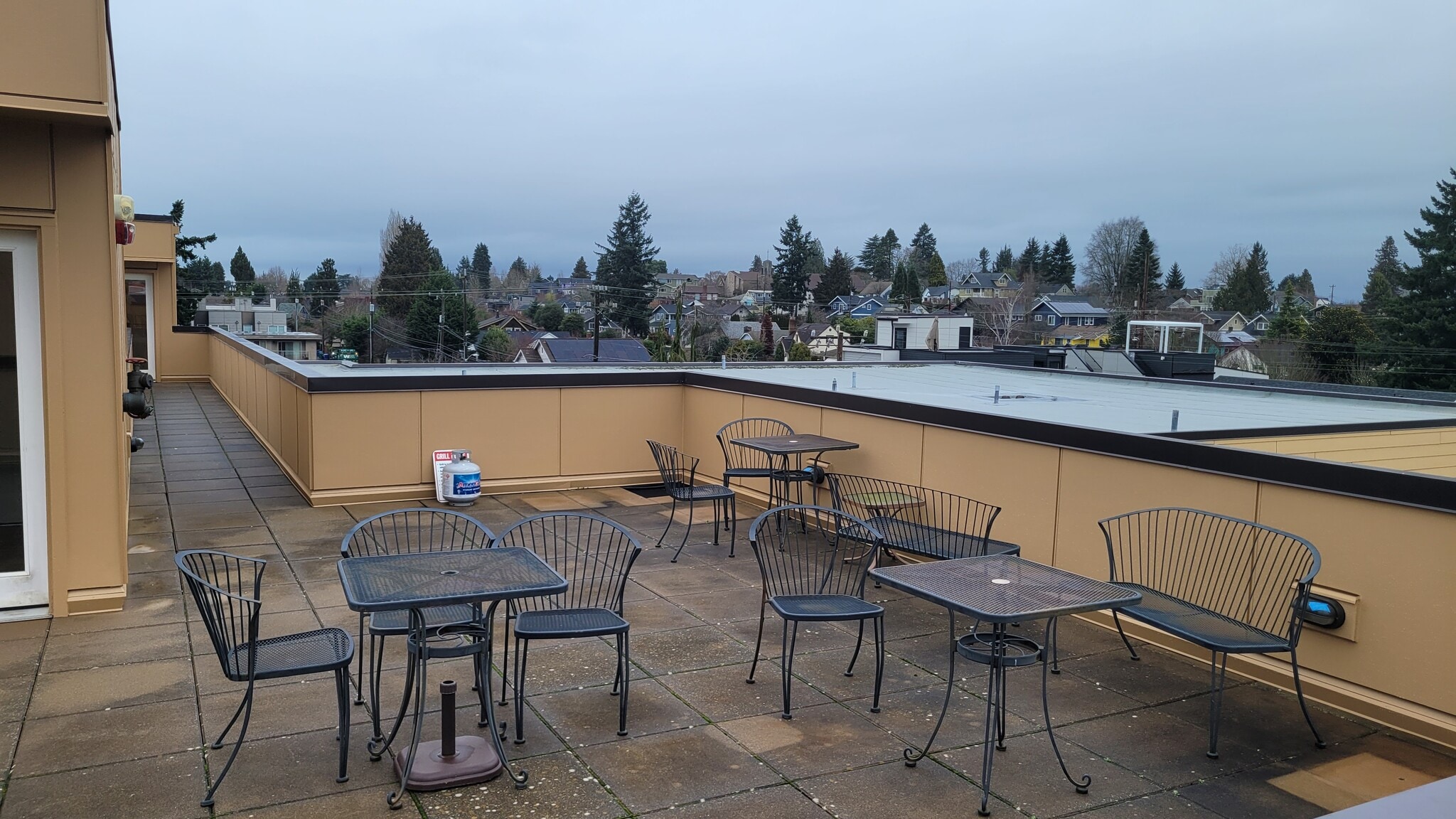 Rooftop patio with incredible views - 4116 California Ave SW