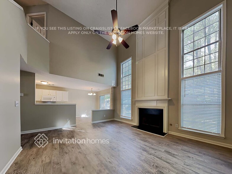 Building Photo - 3295 Ridgefair Dr