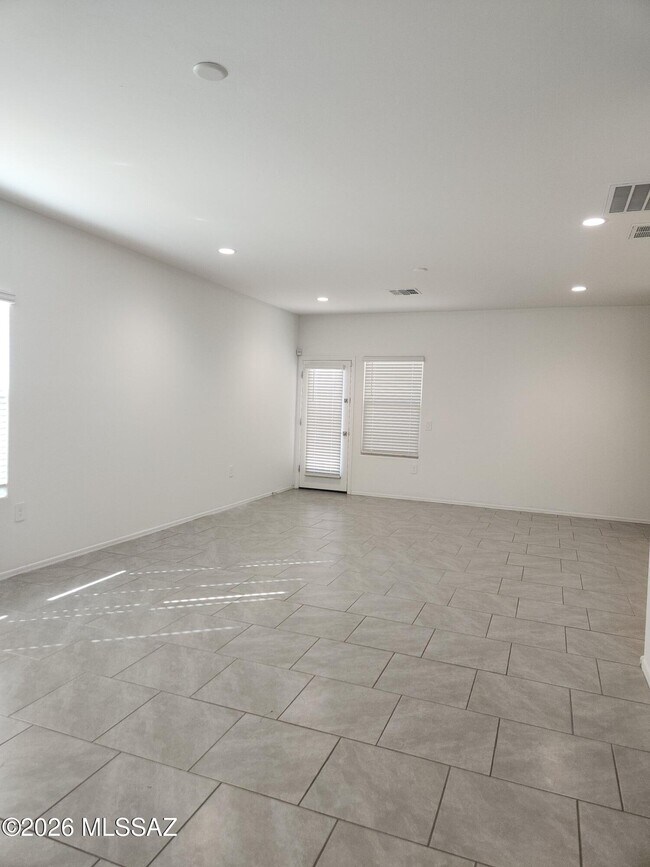 Building Photo - 3463 N Kellen Cyn Ct