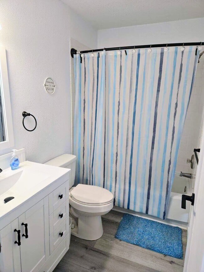 Building Photo - 28 Alcira Ct