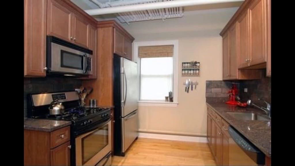 Building Photo - 1901 W Winona St