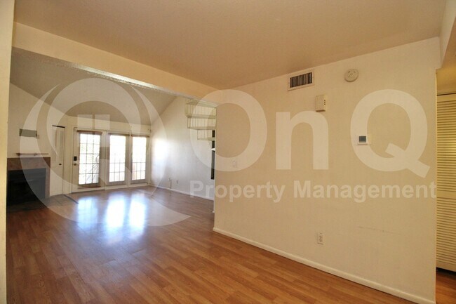 Building Photo - 30 E Brown Rd