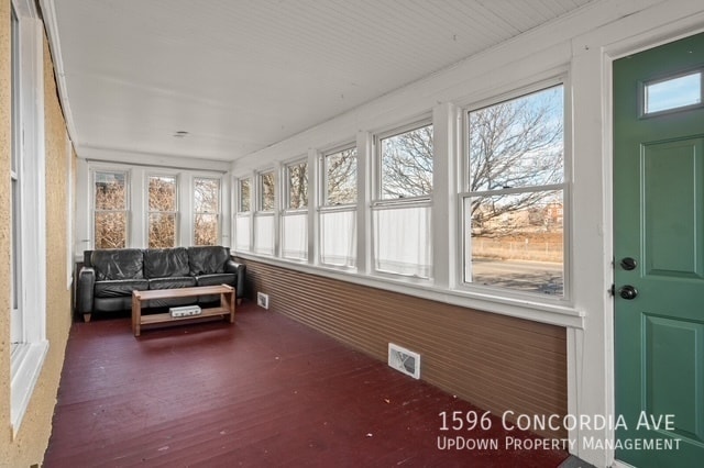 Building Photo - 1596 Concordia Ave