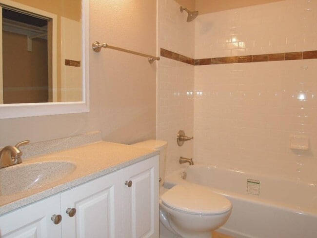 Building Photo - 1411 Gracy Farms Ln