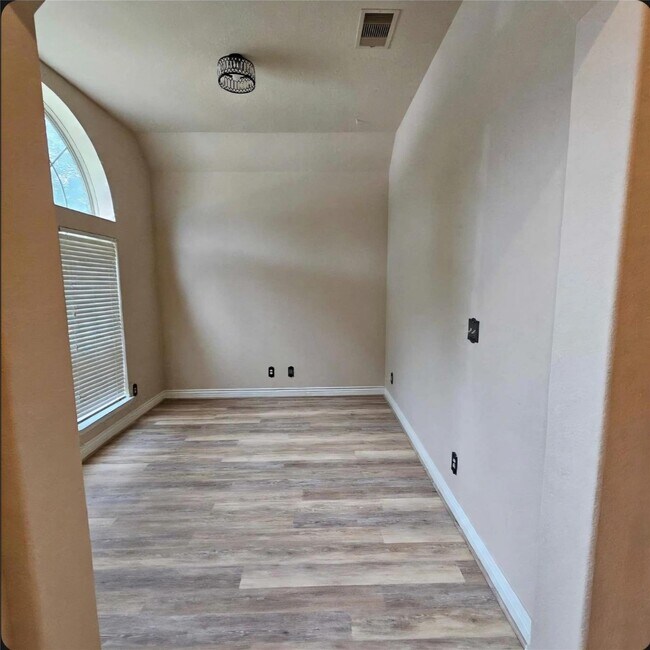 Building Photo - 4622 Gingerwood Crest Ct