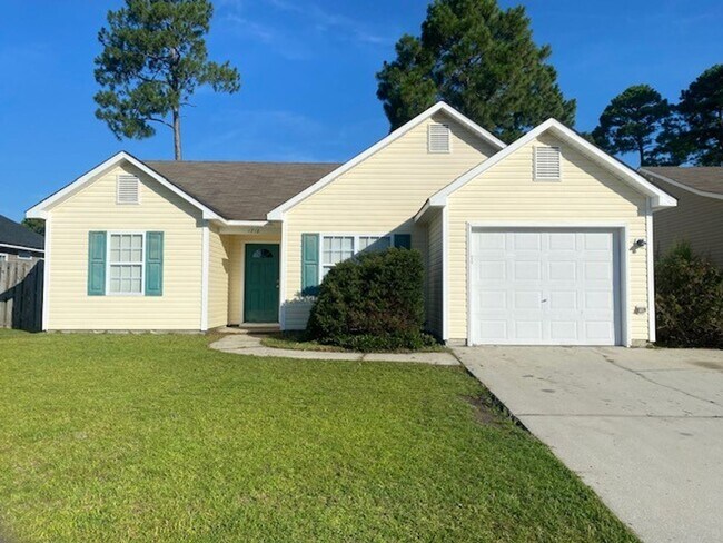 Building Photo - Charming 3 bedroom 2 bath home in Windsor ...