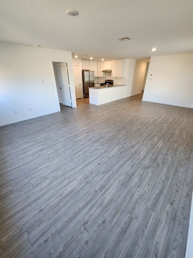 Building Photo - PALOMA Subdvison/ Converse Area