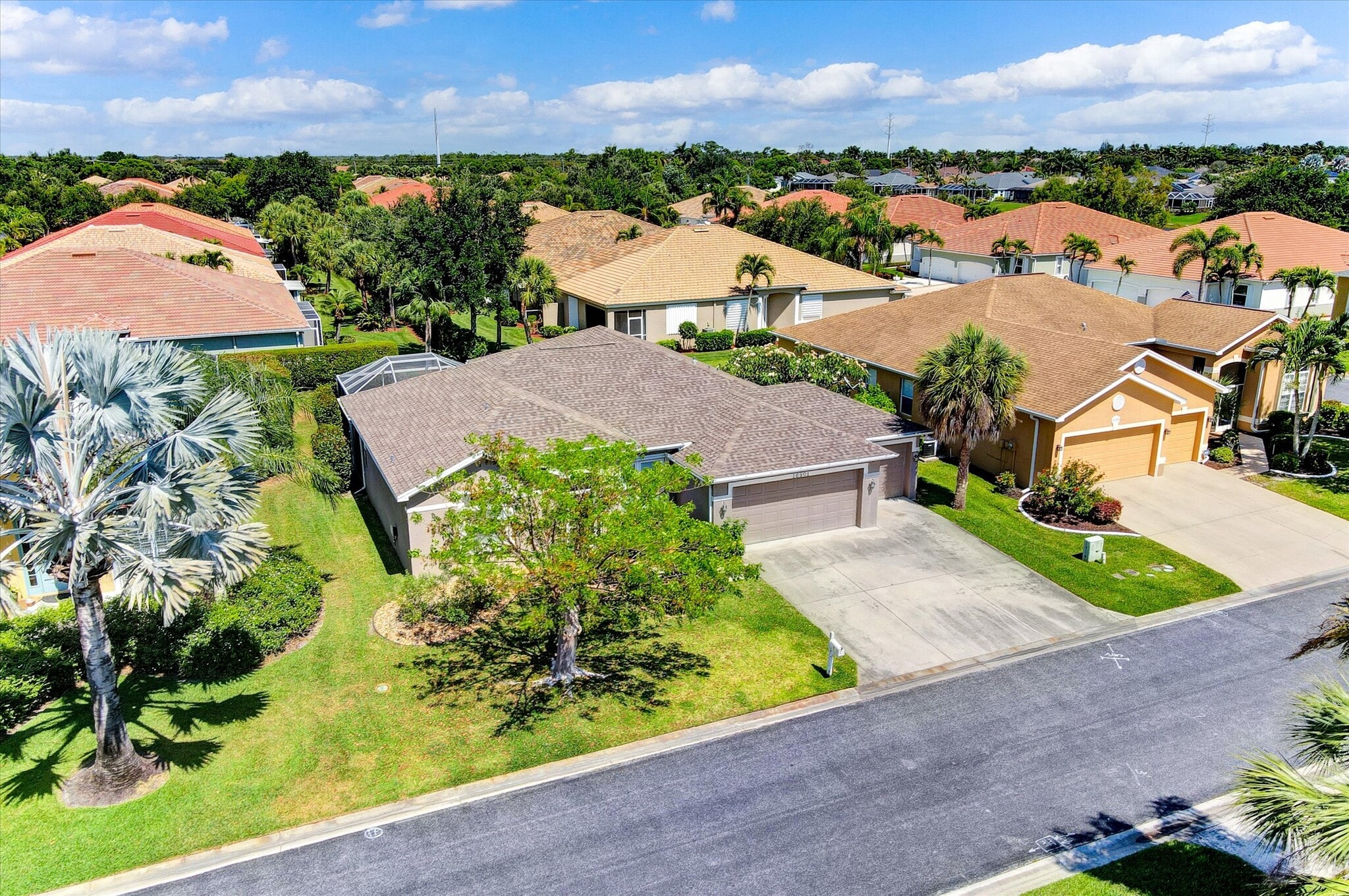 Building Photo - 16901 Colony Lakes Blvd