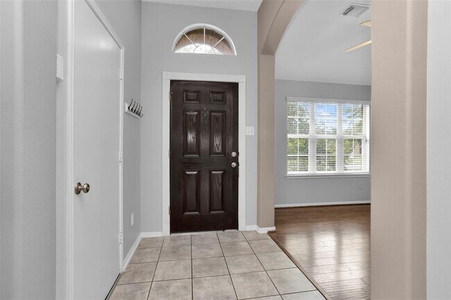 Building Photo - 28234 Sweet Oak Ln