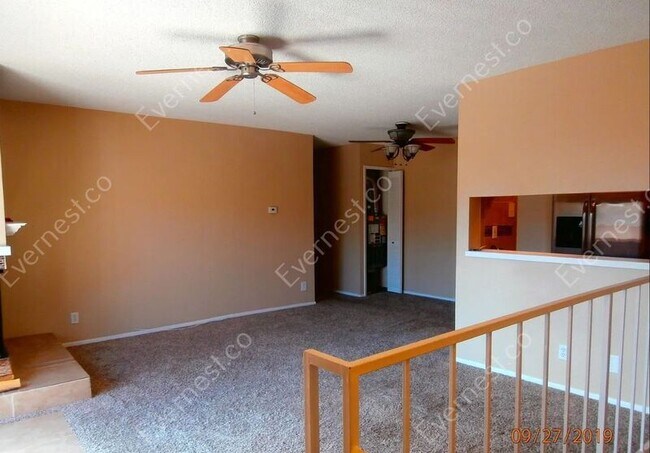 Building Photo - 4843 Sonata Dr