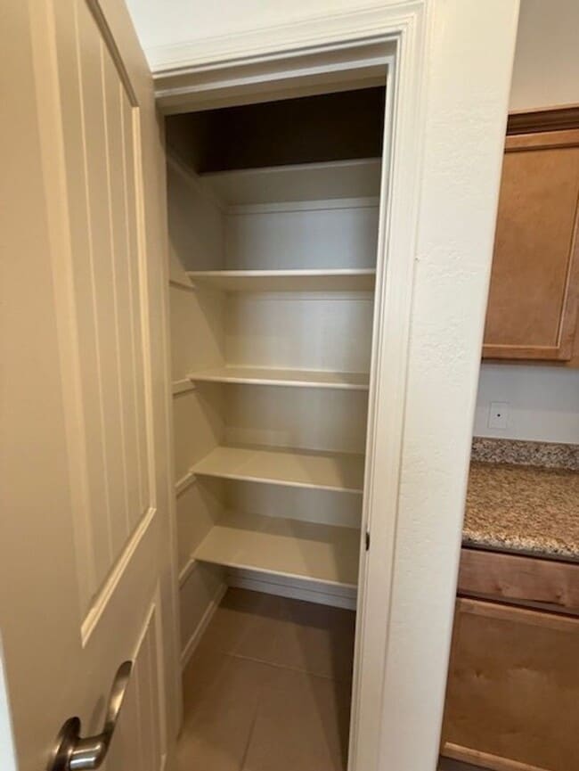 Building Photo - Price Reduced!! 3 bed 2 Bath in The Villas on Elm Contact Property Pros Property Management