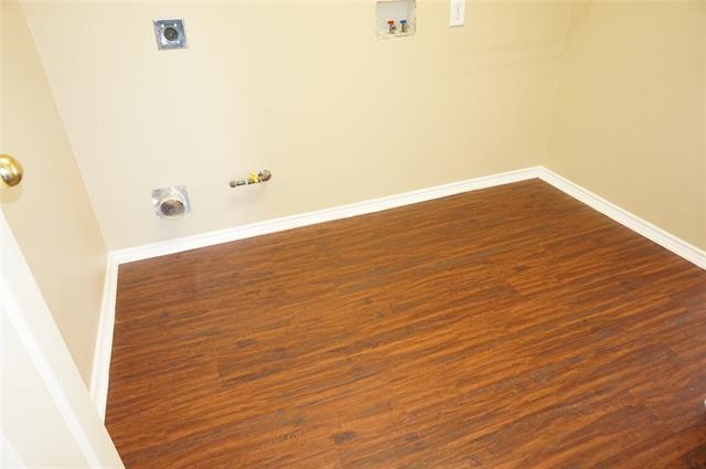 Building Photo - 5828 Southmoor Ln