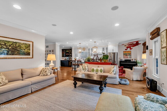 Building Photo - 513 Morris Ave