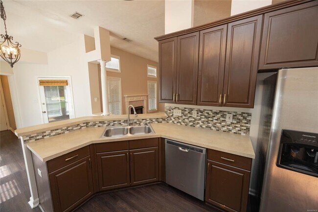 Building Photo - 8013 Copperfield Dr