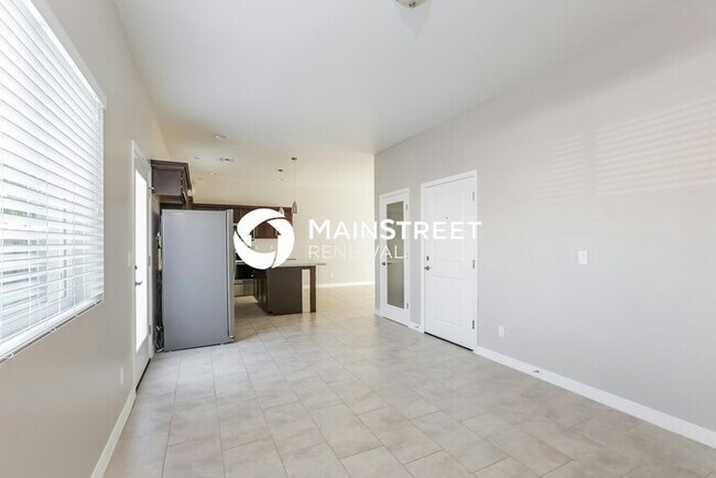 Building Photo - 3 Bedroom Pet-Friendly Home in Phoenix, AZ...