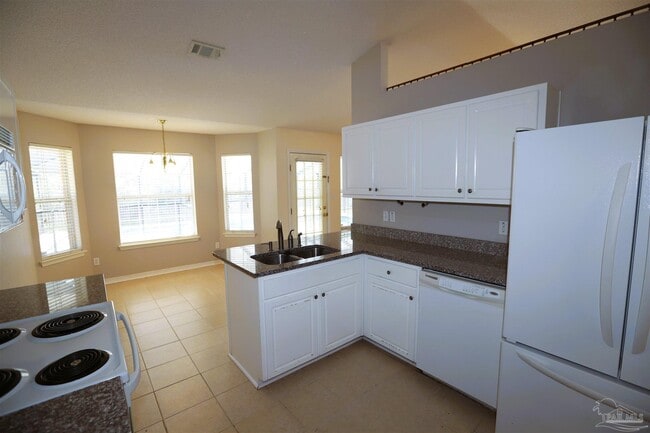 Building Photo - 5101 Chinook Ave