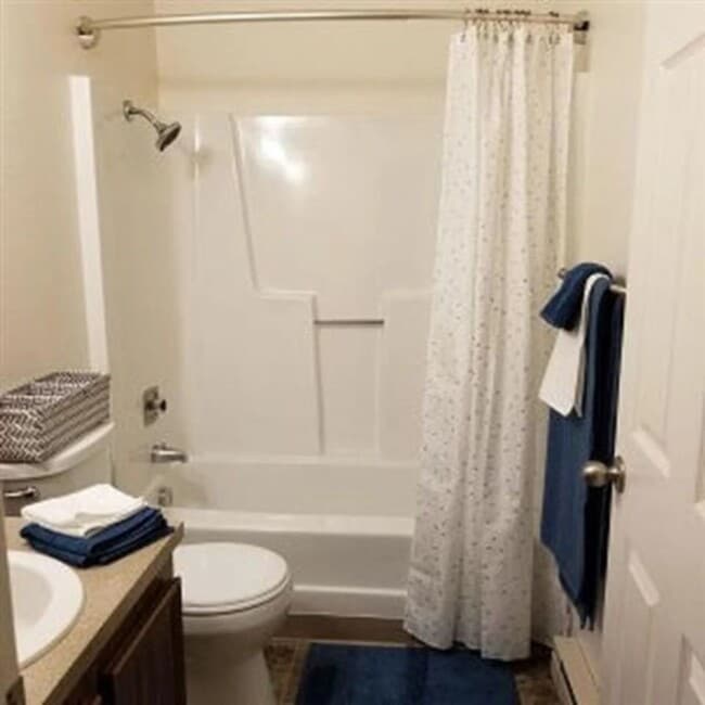 Building Photo - WASHER & DRYER, PLUS RECEIVE 1-MONTH FREE!!