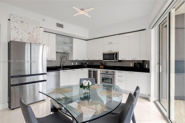 Building Photo - 60 SW 13th St